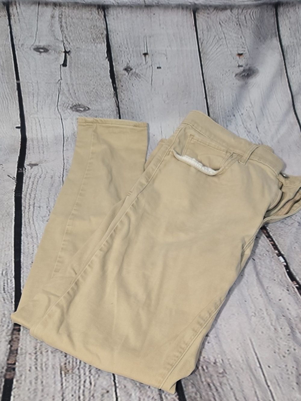 Women's Skinny Chino Pants in Beige